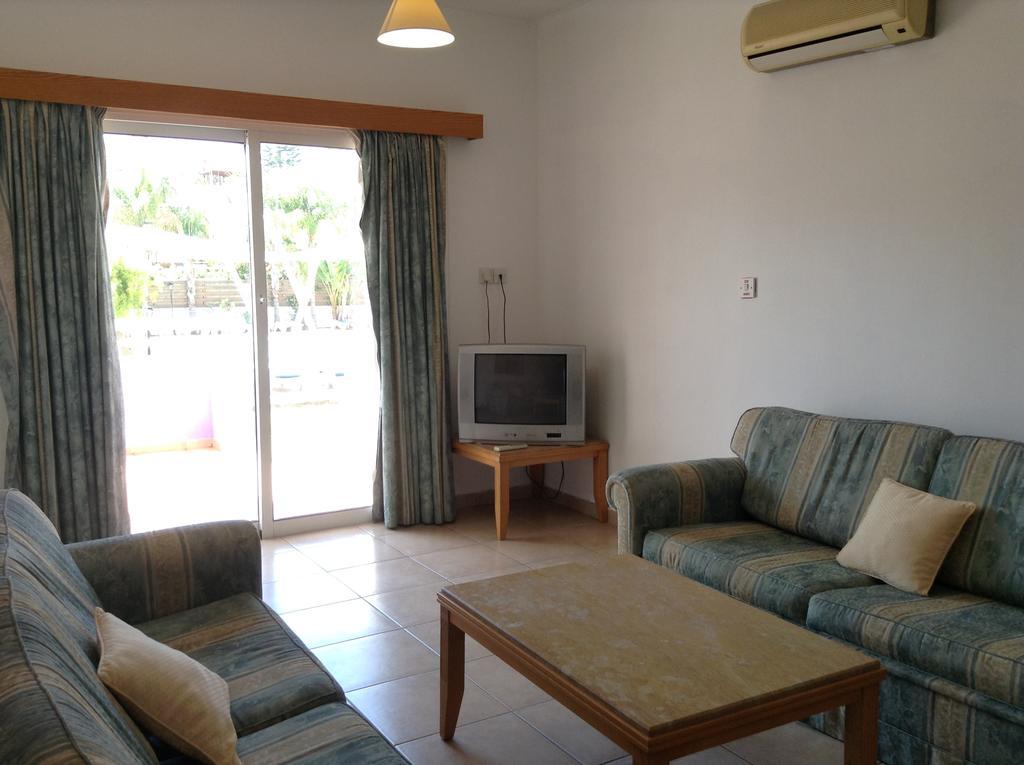 Valana Hotel Apartments Lemesós Eksteriør bilde